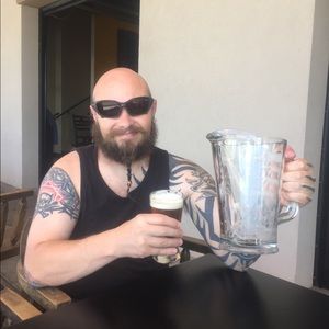 Meet your Posher, Eric